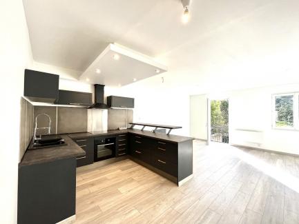 MAISON DE VLLE R�NOV�E  - CARMAUX
