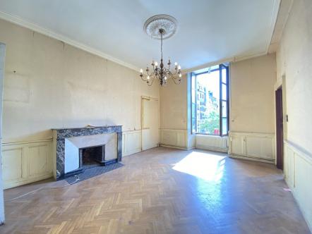 APPARTEMENT ANCIEN CENTRE HISTORIQUE
