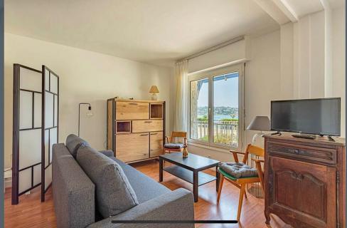 Studio de 41 m dans une rsidence Front de Mer 
