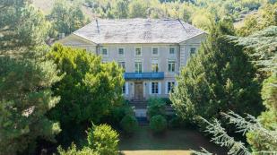 Domaine en Activit� H�teli�re - SAINT-AFFRIQUE - SUD AVEYRON 
