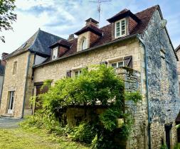 Jolie maison coeur de village
