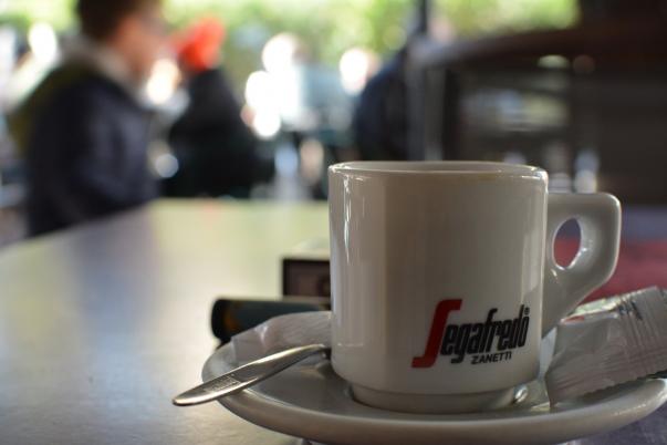 � Vendre : Caf�/Restaurant/Bar � Ste Foy La Grande ! 
