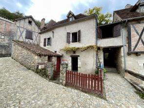 Coeur de St Cirq Lapopie, cour priv�e
