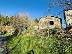 Dpendance a usage de garage/atelier centre hameau de montagne
