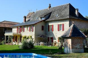 Grande maison d'h�tes r�nov�e 

