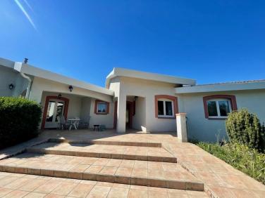 SAINT-ALBAN- TRES BELLE MAISON TRADITIONNELLE DE 160 M� SUR SOUS-SOL TOTAL. .DEPENDANCE de 124 m� -T