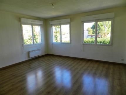 SAINT-ALBAN- DANS PETITE COPROPRIETE, APPARTEMENT T2 de 52.88 M� + UNE PLACE DE PARKING 
