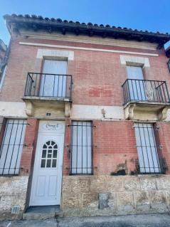 SAINT-JORY CENTRE- MAISON DE VILLAGE RENOVEE  112 M� -
