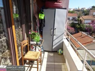 Apt T4 65 m� avec balcon
