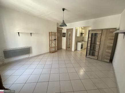 Studio 27 m� au 2� �tage avec balcon
