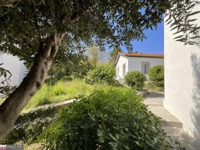 Villa T3 64 m avec atelier 28 m et un garage 22 m sur 451 m
