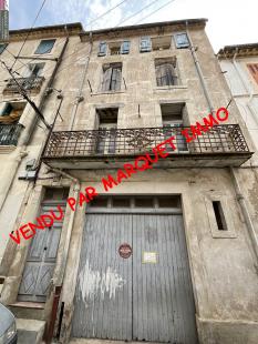 Immeuble de rapport � r�nover en int�gralit� de 165 m� sur 3 niveaux avec garage de 48 m� et cellier