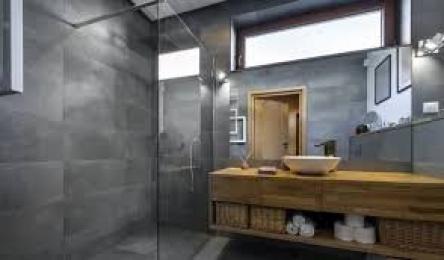 A SAISIR Bien d'exception ! A proximit� des commerces et de nombreuses �coles, Superbe studio 