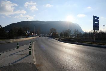 PROCHAINEMENT ! C'est � Etrembi�res, aux portes de Gen�ve, que nous vous proposons ce superbe l