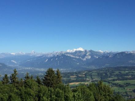 A SAISIR SUPERBE APPARTEMENT  ! A proximit� de Gen�ve et de Annecy, id�alement situ�, Superbe Appart