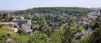 PROCHAINEMENT ! C'est � Le Plessis-Robinson, aux portes de Paris, que vous pourrez vous epanoui