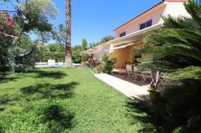 LOCATION VILLA 5 CHAMBRES AVEC PISCINE
