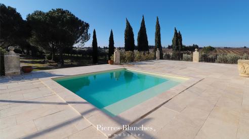 L'ESPACE ET L'ABRI �
