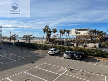 VENTE TYPE 2 + LOGGIA + TERRASSE + PARKING AUX QUILLES A SETE
