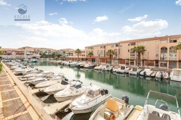VENTE TYPE 2 VUE MARINA + PARKING AUX QUILLES A SETE
