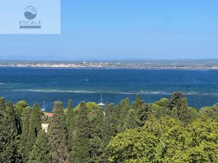 VENTE GRAND T5 + 2 PARKINGS + 1 GARAGE + 1 CELLIER DANS RESIDENCE DE STANDING AU PIED DU MONT ST CLA