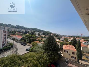 VENTE TYPE 4 DERNIER ETAGE + CAVE QUARTIER TRIOLET A SETE
