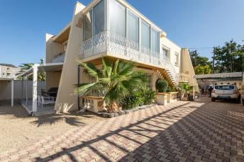 VENTE APPARTEMENT TYPE 4 PROCHE PLAGES AUX QUILLES A SETE
