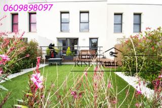 Maison contemporaine de 71 m� (2 faces) avec jardin � S�rignan � 253000 �
