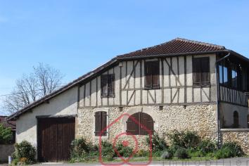 Maison ancienne avec gte indpendant, vue Pyrnes
