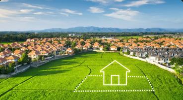 J�r�me Beuzet vous propose d�couvrir  ce beau terrain constructible situ� dans un quartier privil�gi