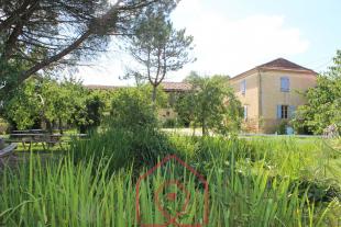 Ferme r�nov�e sur 23 ha avec activit� �levage et fromagerie
