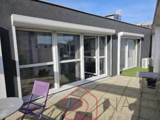 �l�gance et lumi�re au sommet de Tours :T3 "Rooftop" 
