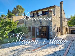 Sanary-sur-Mer  Beaucours, maison de 3 chambres + dpendance
