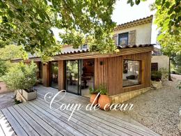 Evenos, villa atypique avec 4 chambres + dpendance et piscine
