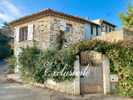 Six-Fours, appartement coup de c�ur dans maison de village
