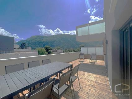 Tr�s bel attique duplex de 93,68 m� avec une terrasse de 84 m� en vente � CLUSES 74300 dans un quart