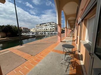 Sete plages appartement ou local commercial en RDC 
