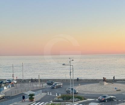 AGREABLE T2 VUE MER - PROCHE CENTRE VILLE
