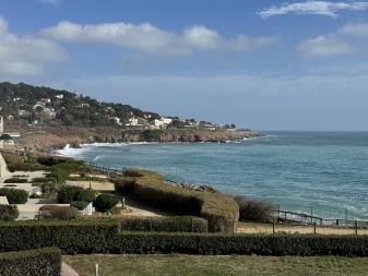  Vendre - Appartement T2 Cabine Traversant avec Vue Mer  Ste
