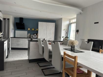 Maison familiale de caract�re 187m�
