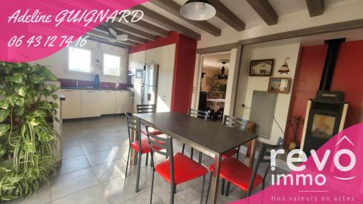 Maison ind�pendante 174m� et sa d�pendance de 180m�.
