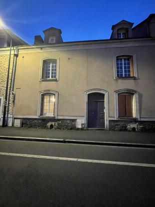 � LOUER : Charmant T2 - Rue de la Madeleine, Angers
