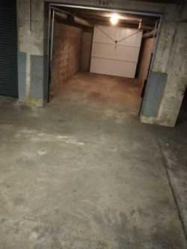 � Vendre : Garage ferm� - 34 000 �
