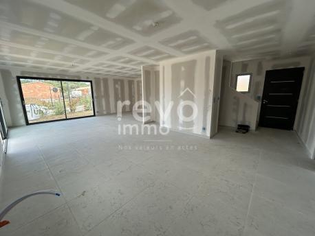 PROCHE PEZENAS / VILLA NEUVE / FRAIS DE NOTAIRE R�DUITS 
