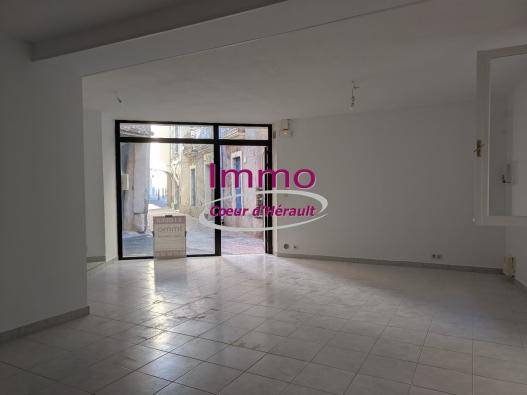 A LOUER LOCAL COMMERCIAL A PERET
