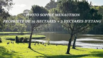 LIEU MAGIQUE ET EXCEPTIONNEL DE 20 HECTARES POUR CETTE SINGULIERE PROPRIETE de 500 M2 
