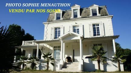MAISON DE MAITRE DE TYPE T12 DE 380 M2 SUR UN AIRIAL DE 5000 M2 AVEC PISCINE

