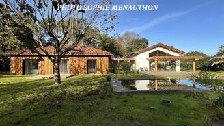 VILLA DE CARACTERE DE TYPE T6 DE 170 M2 AVEC PISCINE
