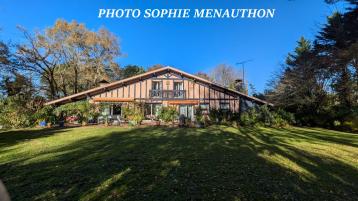 MAISON DE CAMPAGNE DE TYPE T6 DE 225 M2 + GRANGE DE 80 M2 
