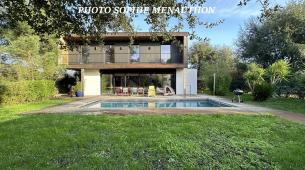 VILLA D'ARCHITECTE DE TYPE T6 de 170 m2 AVEC PISCINE 
